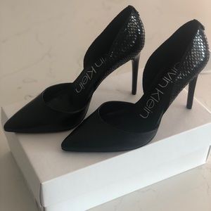 Calvin Klein Sebrina Nappa/ Snake Pump